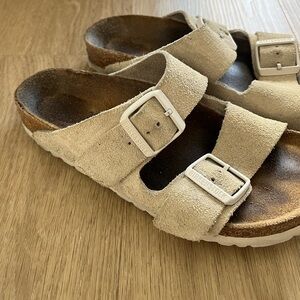 Beige Birkenstock